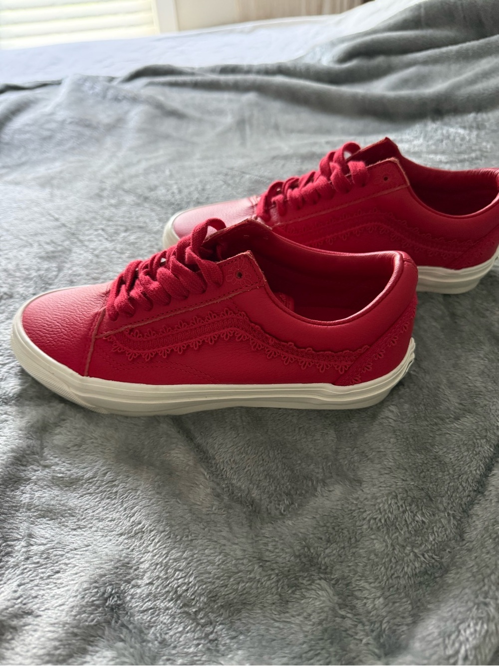 Vans Women's Red Leather Lace-Trim Low Top Sneakers